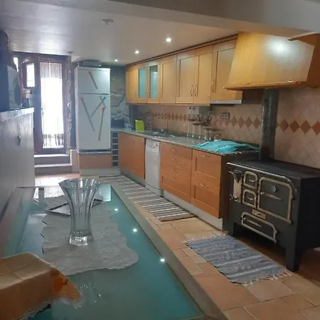 Caramulo - Abrigo Serrano Ferienhaus Carvalhal da Mulher